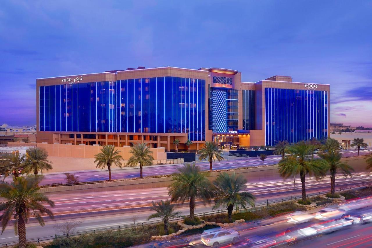 Voco - Riyadh, An Ihg Hotel - فندق فوكو الرياض, احدى فنادق مجموعة إنتركونتيننتال Exterior photo The hotel at night