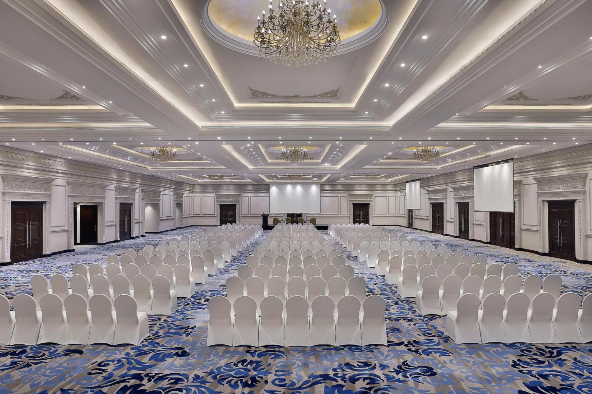 Voco - Riyadh, An Ihg Hotel - فندق فوكو الرياض, احدى فنادق مجموعة إنتركونتيننتال Exterior photo The Grand Ballroom