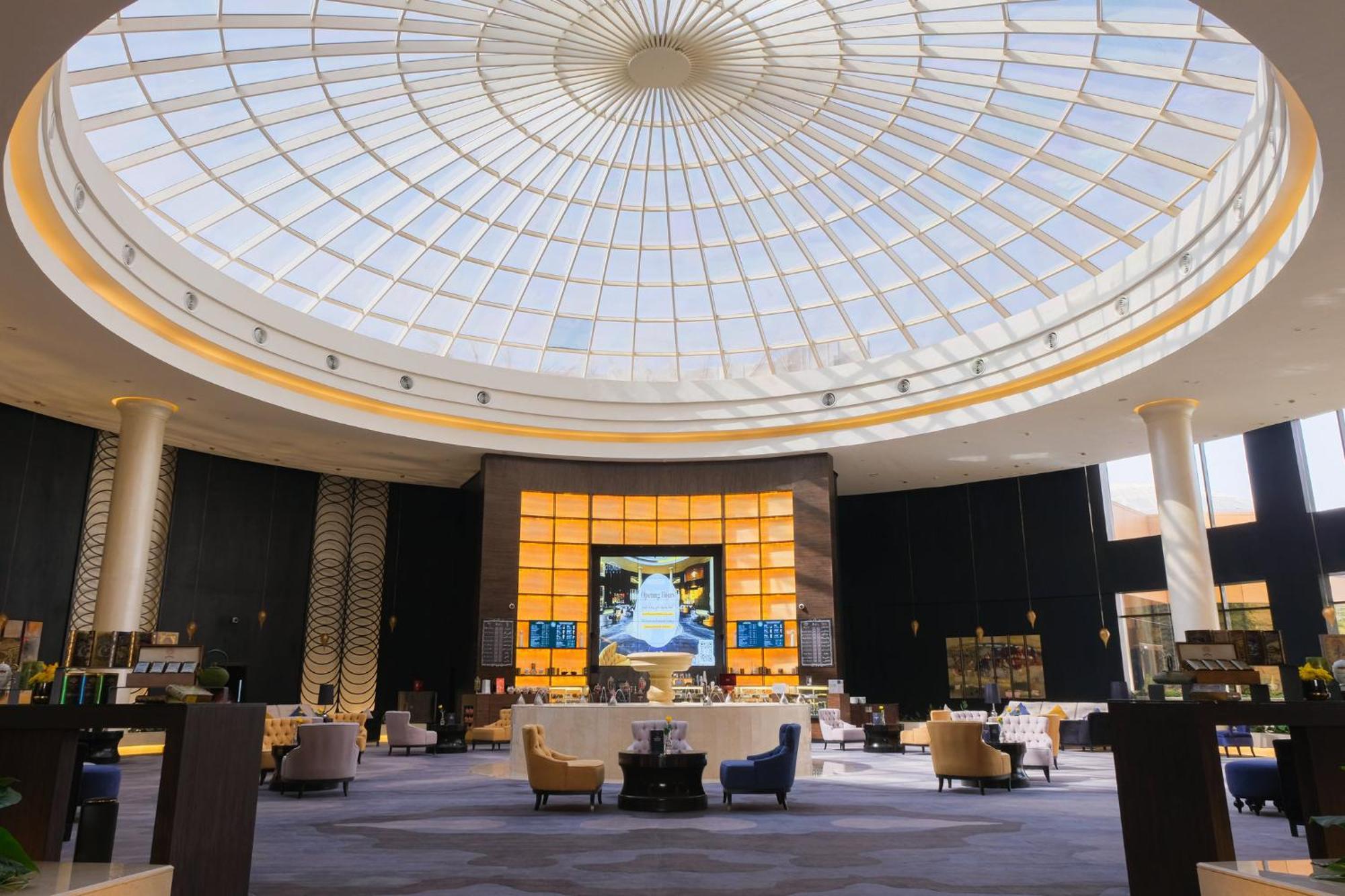 Voco - Riyadh, An Ihg Hotel - فندق فوكو الرياض, احدى فنادق مجموعة إنتركونتيننتال Exterior photo The lobby