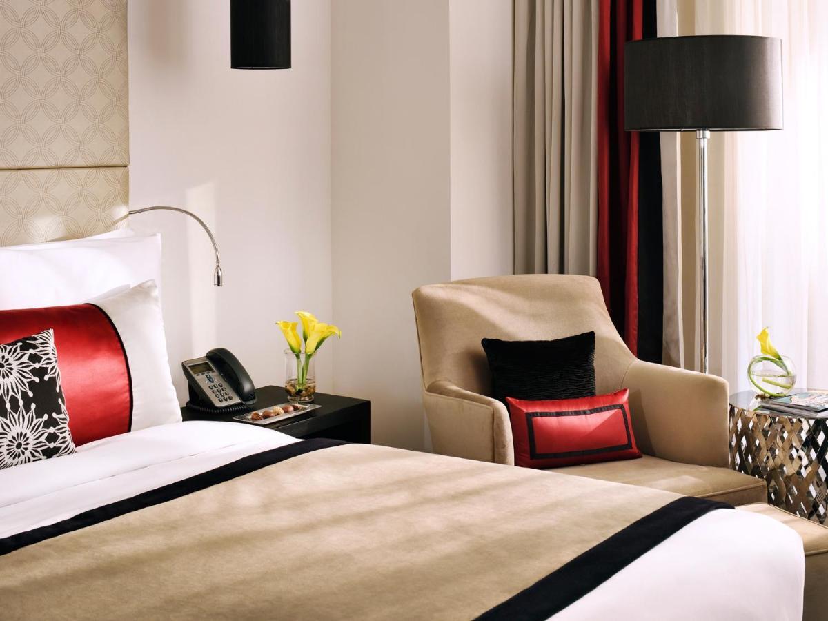 Voco - Riyadh, An Ihg Hotel - فندق فوكو الرياض, احدى فنادق مجموعة إنتركونتيننتال Exterior photo A room at the hotel
